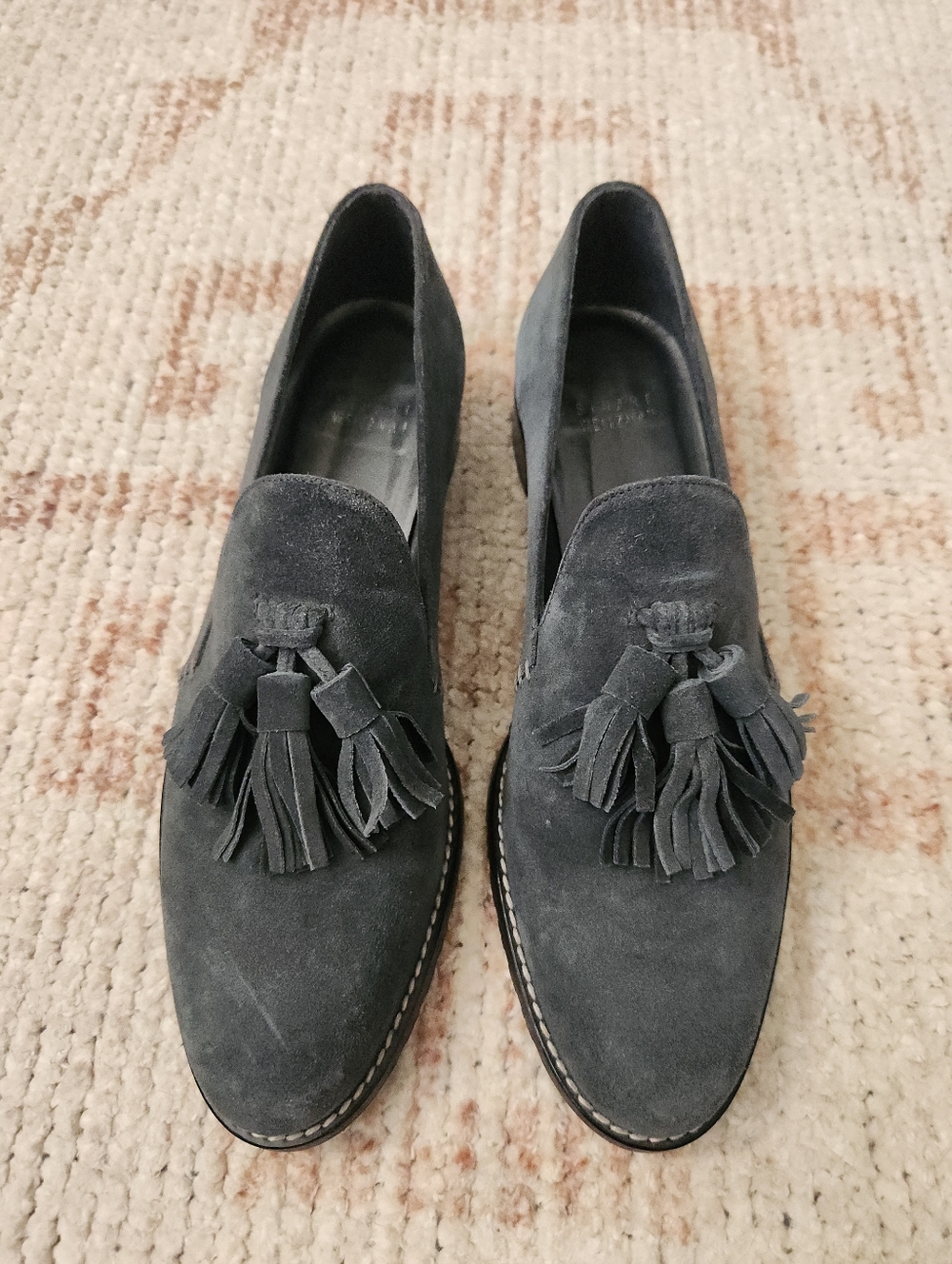 Stuart Weitzman Suede Tassel Loafers Size 7 Minimal Classic Flats - Picture 4 of 10